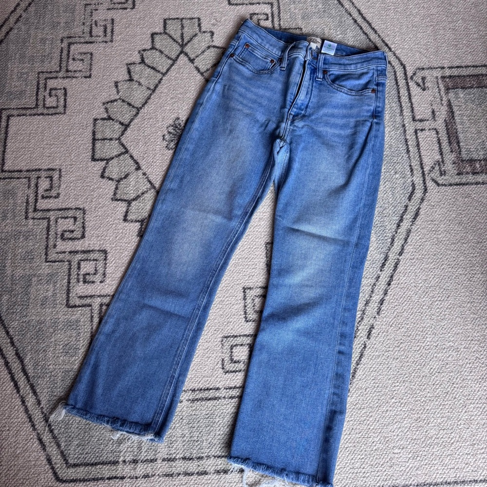 J.Crew Billie Demi-Boot Crop Jeans in Cornflower Wash sz 27